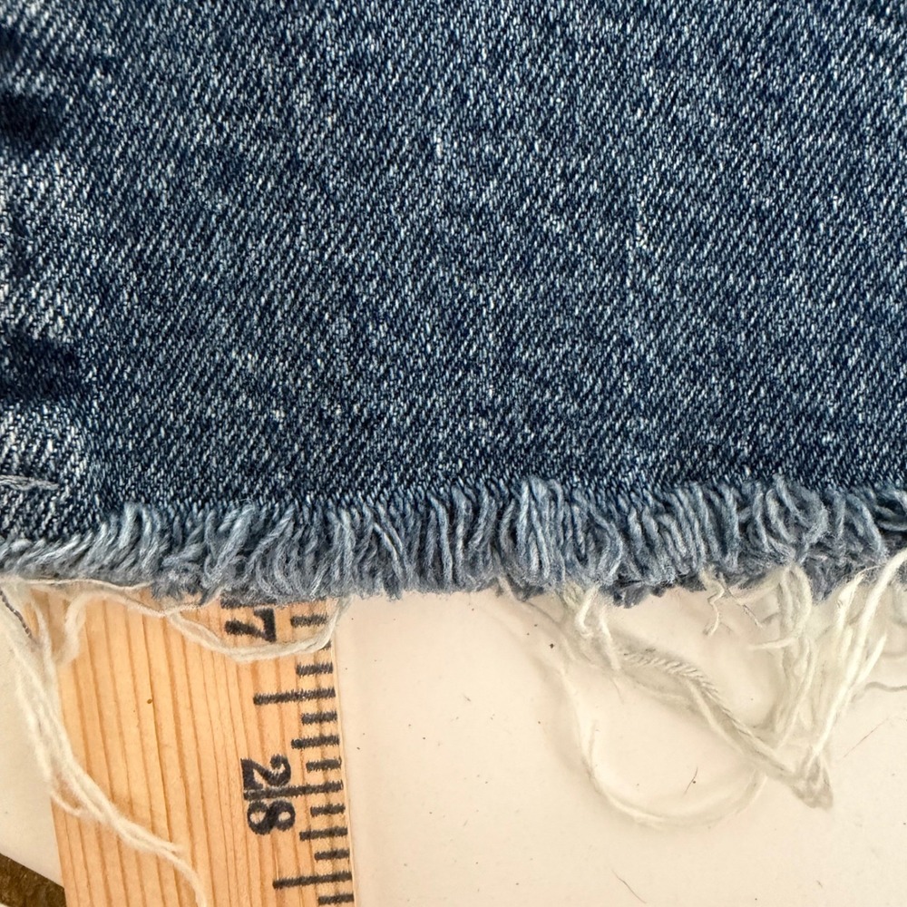 Universal Thread Womens Mid Rise 80s Slim Jeans Medium Wash Raw Hem Size‎ 6R - Picture 7 of 7